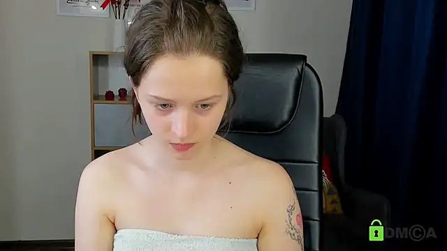 Snapshot of Alina_Mills chatting on 5, 5, 2026 Alina Mills online show from 5, 5, 2026