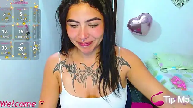  luna torres online show from 12, 12, 2024