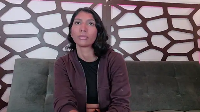 Snapshot of taty_miller chatting on 2, 2, 2026 taty miller online show from 2, 2, 2026