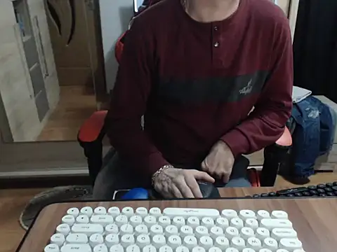 uncutguy01 online show from 6, 11, 2025