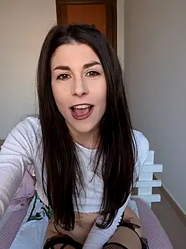 Aisha Moretti online show from 22, 2, 2026