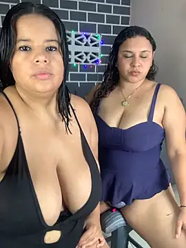 twocurvylatins online show from 7, 2, 2026