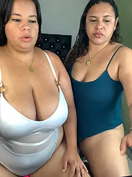 twocurvylatins online show from 2, 6, 2026