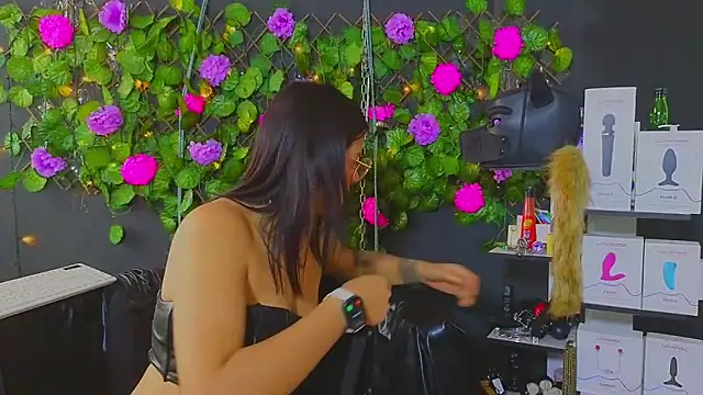Snapshot of Sweett_Mollyy chatting on 30, 6, 2026 Sweett Mollyy online show from 30, 6, 2026