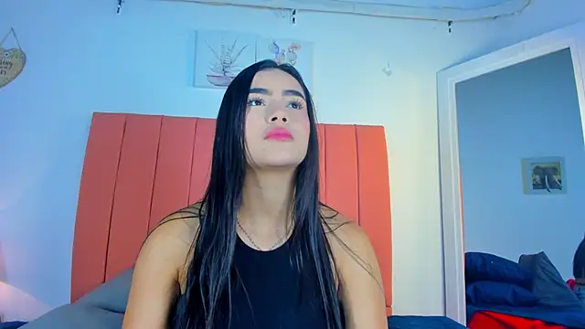 Snapshot of valen_rose0 chatting on 19, 12, 2025 valen rose0 online show from 19, 12, 2025
