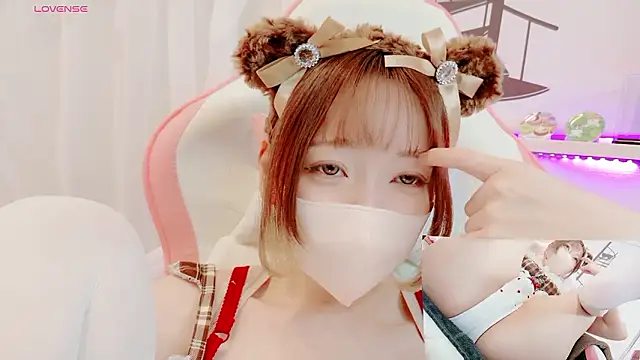 Snapshot of yuayua854 chatting on 3, 5, 2026 yuayua854 online show from 3, 5, 2026