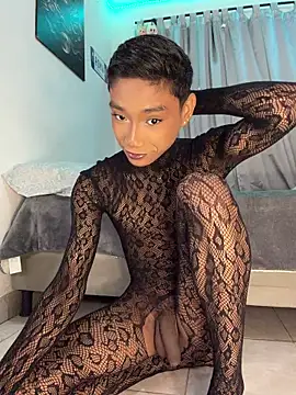 Snapshot of alejo_cute chatting on 10, 7, 2026 alejo cute online show from 10, 7, 2026