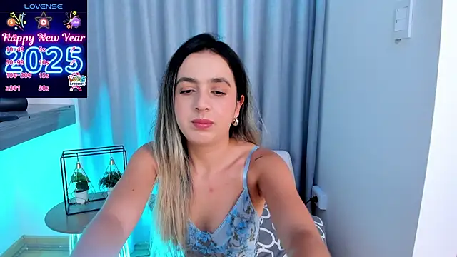 Lucyortiz  online show from 11, 1, 2025