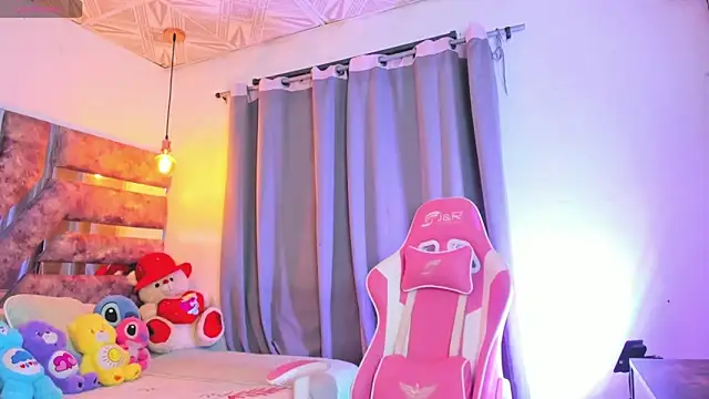 Mia coxx1 online show from 26, 1, 2025