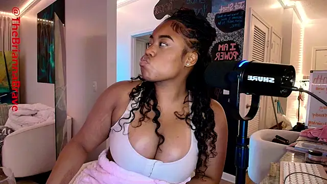 Snapshot of BriannaBrave chatting on 26, 6, 2026 BriannaBrave online show from 26, 6, 2026