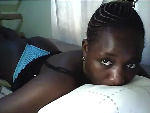 Adaline-Paris online show from 11, 4, 2026