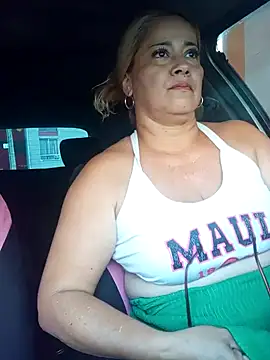 Snapshot of natally_ross21 chatting on 12, 12, 2024 natally ross21 online show from 12, 12, 2024