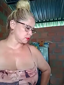 Snapshot of natally_ross21 chatting on 12, 1, 2025 natally ross21 online show from 12, 1, 2025