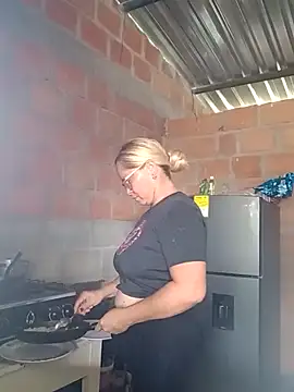 Snapshot of natally_ross21 chatting on 14, 2, 2025 natally ross21 online show from 14, 2, 2025