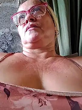 Snapshot of natally_ross21 chatting on 19, 2, 2025 natally ross21 online show from 19, 2, 2025