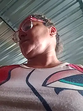 Snapshot of natally_ross21 chatting on 25, 2, 2025 natally ross21 online show from 25, 2, 2025