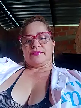 Snapshot of natally_ross21 chatting on 21, 3, 2025 natally ross21 online show from 21, 3, 2025