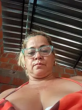 Snapshot of natally_ross21 chatting on 13, 9, 2025 natally ross21 online show from 13, 9, 2025