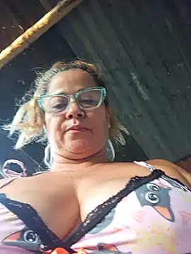 Snapshot of natally_ross21 chatting on 22, 9, 2025 natally ross21 online show from 22, 9, 2025