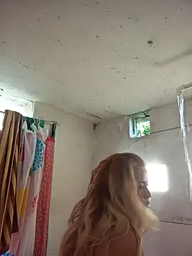 Snapshot of natally_ross21 chatting on 4, 10, 2025 natally ross21 online show from 4, 10, 2025