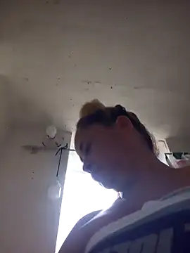 Snapshot of natally_ross21 chatting on 13, 10, 2025 natally ross21 online show from 13, 10, 2025