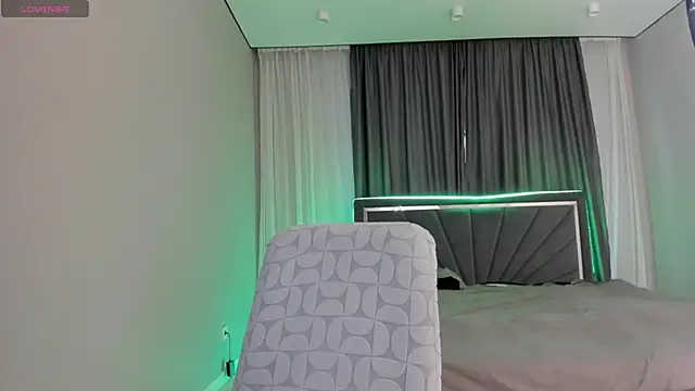 Snapshot of melissa_yamazaki chatting on 5, 3, 2025 melissa yamazaki online show from 5, 3, 2025