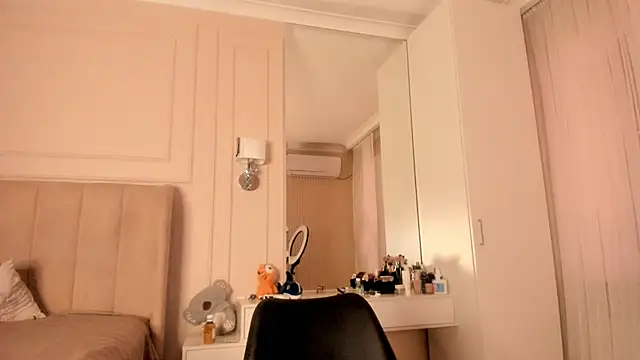 Snapshot of melissa_yamazaki chatting on 19, 11, 2025 melissa yamazaki online show from 19, 11, 2025