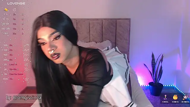 Snapshot of _CINAMON_13_ chatting on 2, 2, 2025 CINAMON 13 online show from 2, 2, 2025