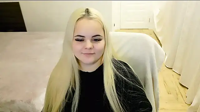 lovely-eyes online show from 31, 12, 2024