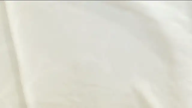 lovely-eyes online show from 15, 1, 2025