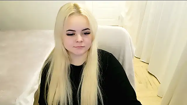 lovely-eyes online show from 26, 1, 2025