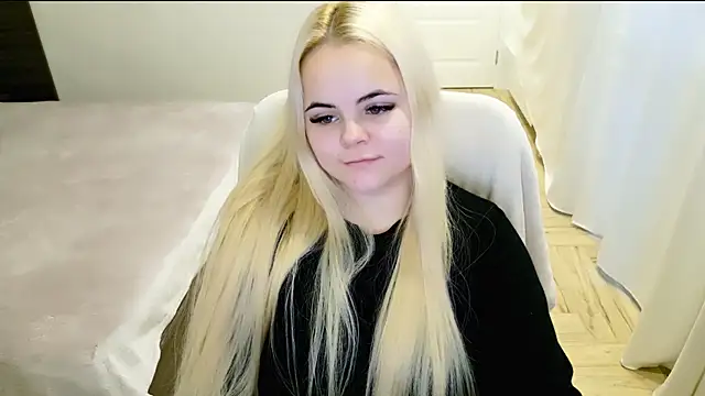 lovely-eyes online show from 26, 1, 2025