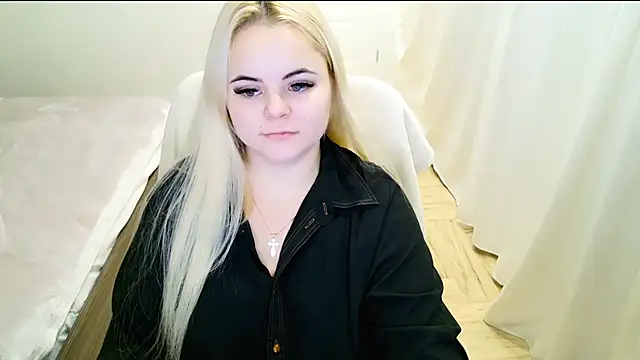 lovely-eyes online show from 12, 2, 2025