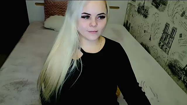 lovely-eyes online show from 4, 12, 2025