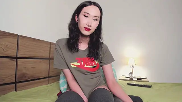 Snapshot of asian_kiya chatting on 13, 12, 2024 asian kiya online show from 13, 12, 2024