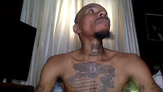 Snapshot of KingDerRico chatting on 2, 10, 2025 KingDerRico online show from 2, 10, 2025