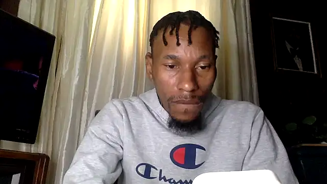 Snapshot of KingDerRico chatting on 27, 10, 2025 KingDerRico online show from 27, 10, 2025