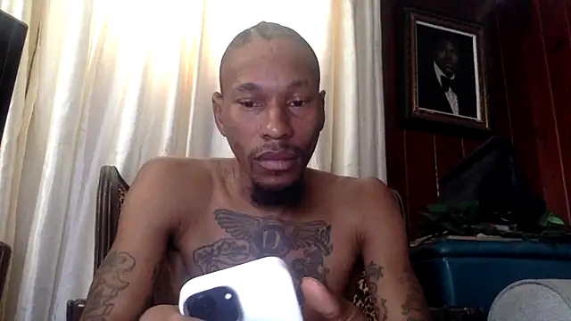 Snapshot of KingDerRico chatting on 29, 10, 2025 KingDerRico online show from 29, 10, 2025