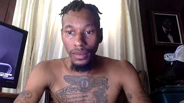Snapshot of KingDerRico chatting on 2, 11, 2025 KingDerRico online show from 2, 11, 2025