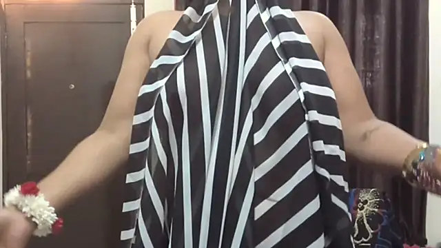 Gulaboo bhabi online show from 25, 2, 2025