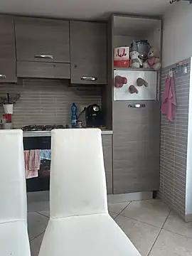 carolyne2023 online show from 20, 4, 2026