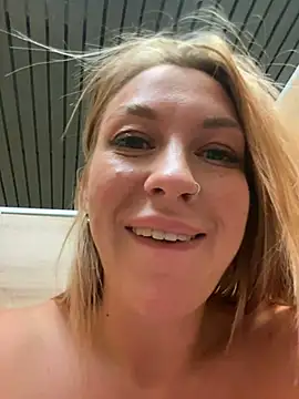 Snapshot of Sweet___Emily chatting on 10, 12, 2024 Sweet Emily online show from 10, 12, 2024