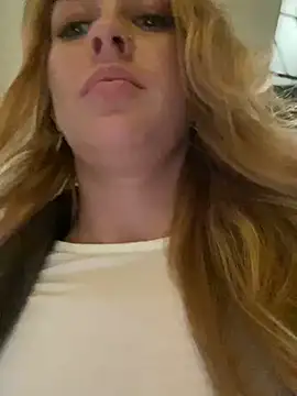 Snapshot of Sweet___Emily chatting on 11, 12, 2024 Sweet Emily online show from 11, 12, 2024