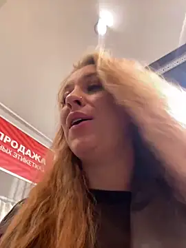 Snapshot of Sweet___Emily chatting on 24, 12, 2024 Sweet Emily online show from 24, 12, 2024