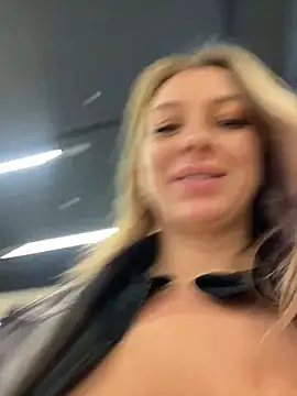 Snapshot of Sweet___Emily chatting on 15, 1, 2025 Sweet Emily online show from 15, 1, 2025