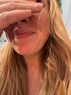 Snapshot of Sweet___Emily chatting on 19, 1, 2025 Sweet Emily online show from 19, 1, 2025