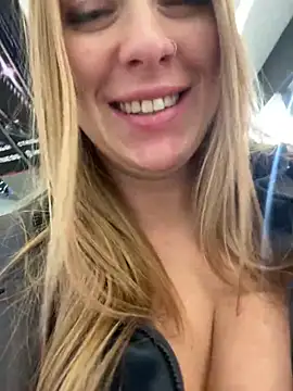 Snapshot of Sweet___Emily chatting on 21, 1, 2025 Sweet Emily online show from 21, 1, 2025