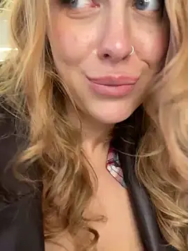 Snapshot of Sweet___Emily chatting on 28, 1, 2025 Sweet Emily online show from 28, 1, 2025