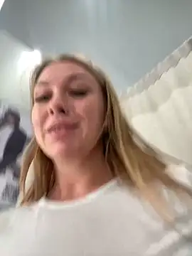 Snapshot of Sweet___Emily chatting on 19, 3, 2025 Sweet Emily online show from 19, 3, 2025