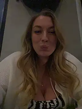 Snapshot of Sweet___Emily chatting on 31, 1, 2026 Sweet Emily online show from 31, 1, 2026